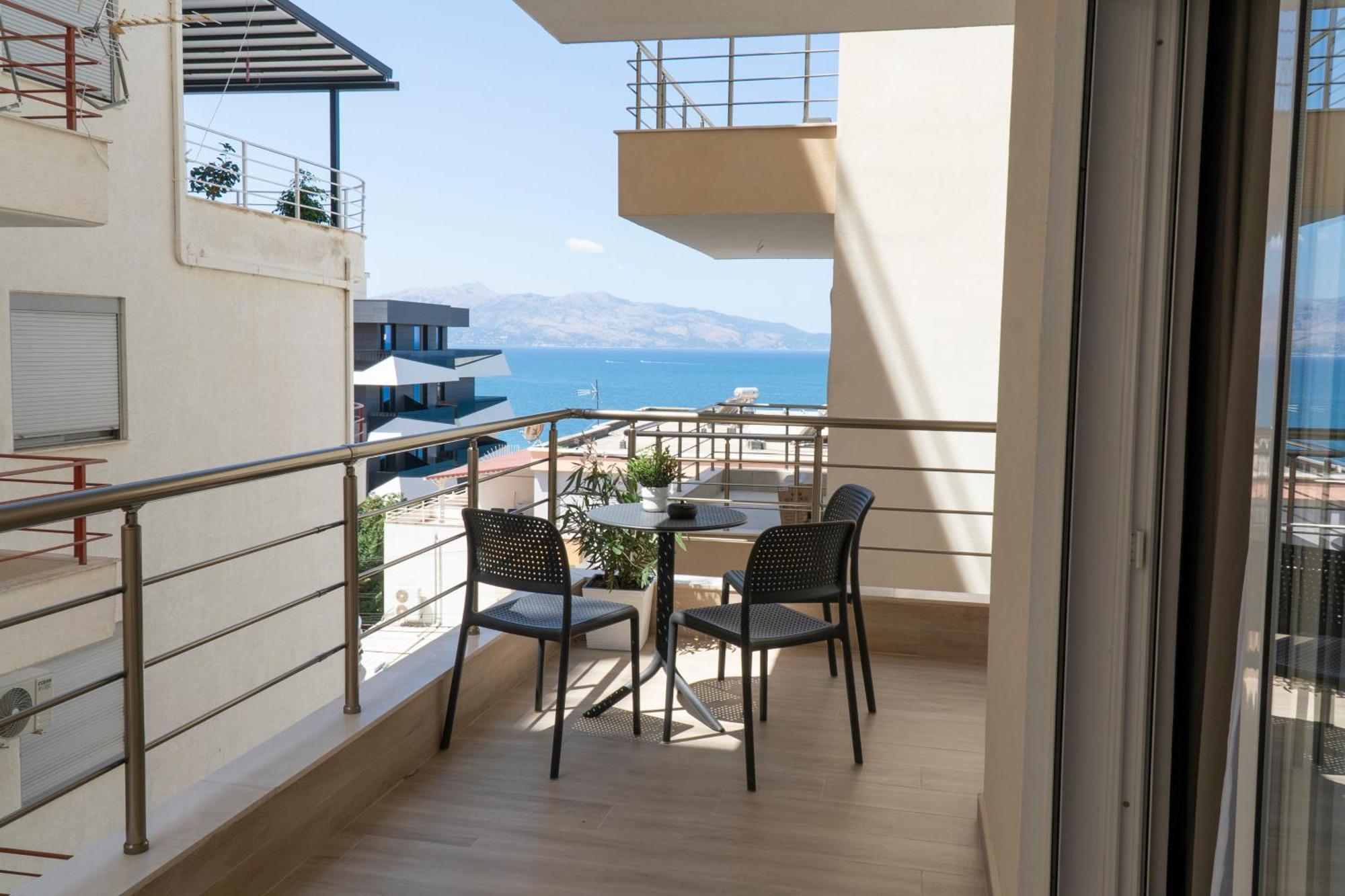 Mateo Apartments ساراندا المظهر الخارجي الصورة
