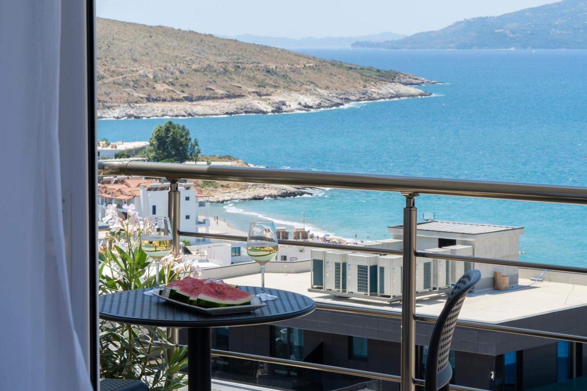 Mateo Apartments ساراندا المظهر الخارجي الصورة
