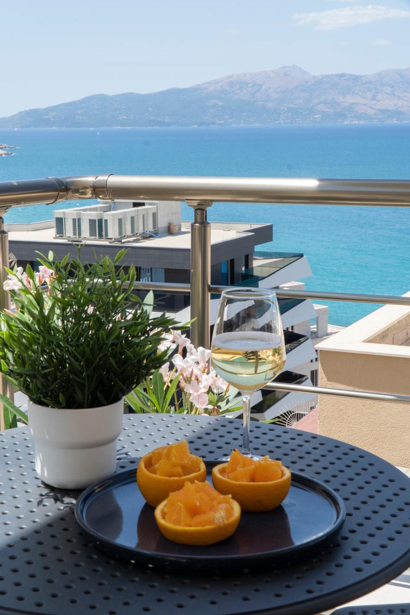 Mateo Apartments ساراندا المظهر الخارجي الصورة