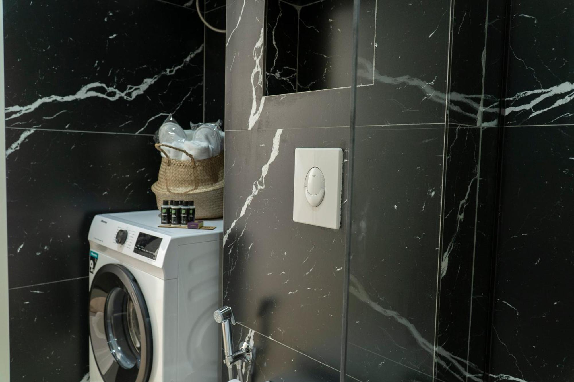 Mateo Apartments ساراندا المظهر الخارجي الصورة