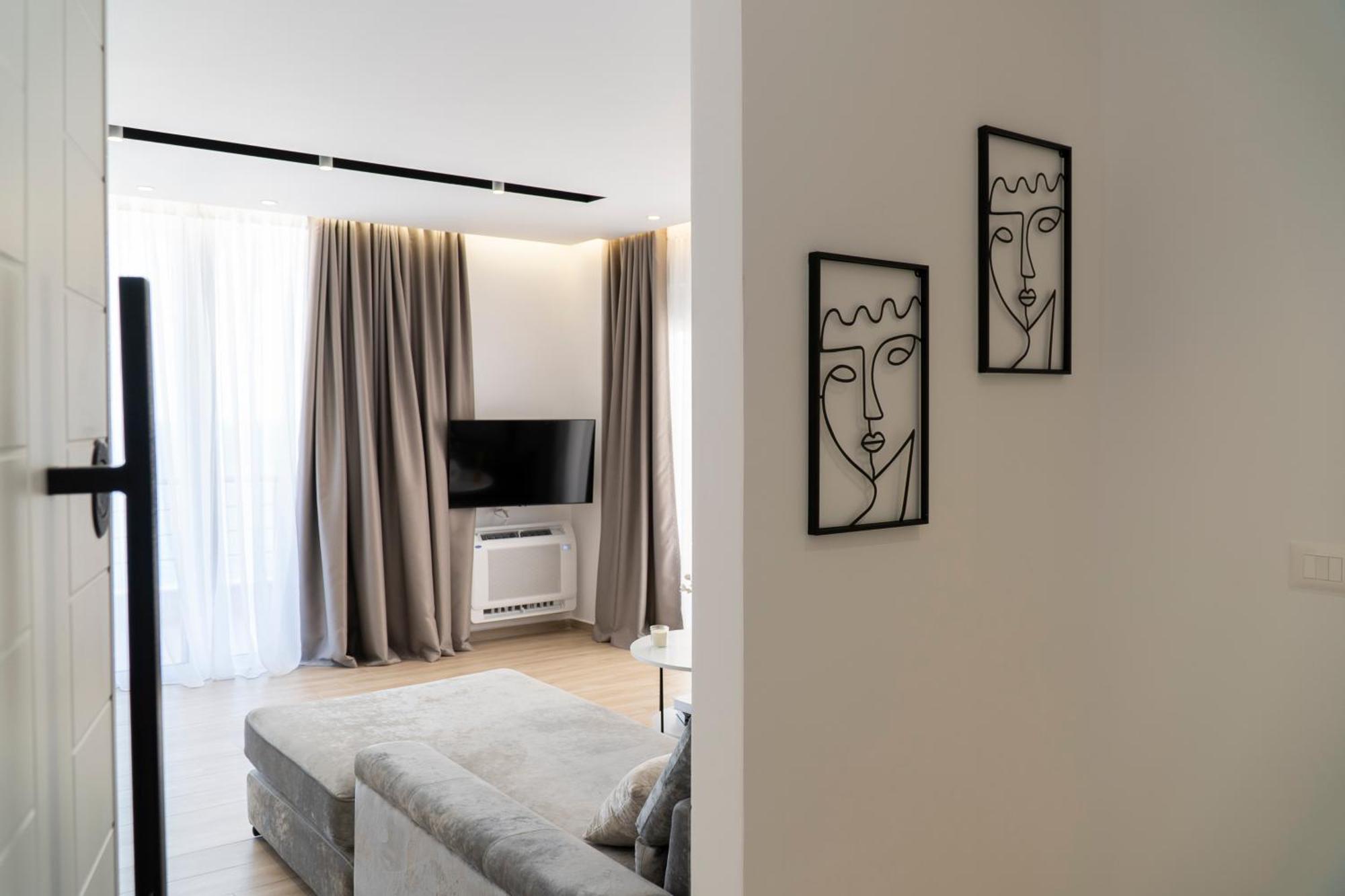 Mateo Apartments ساراندا المظهر الخارجي الصورة