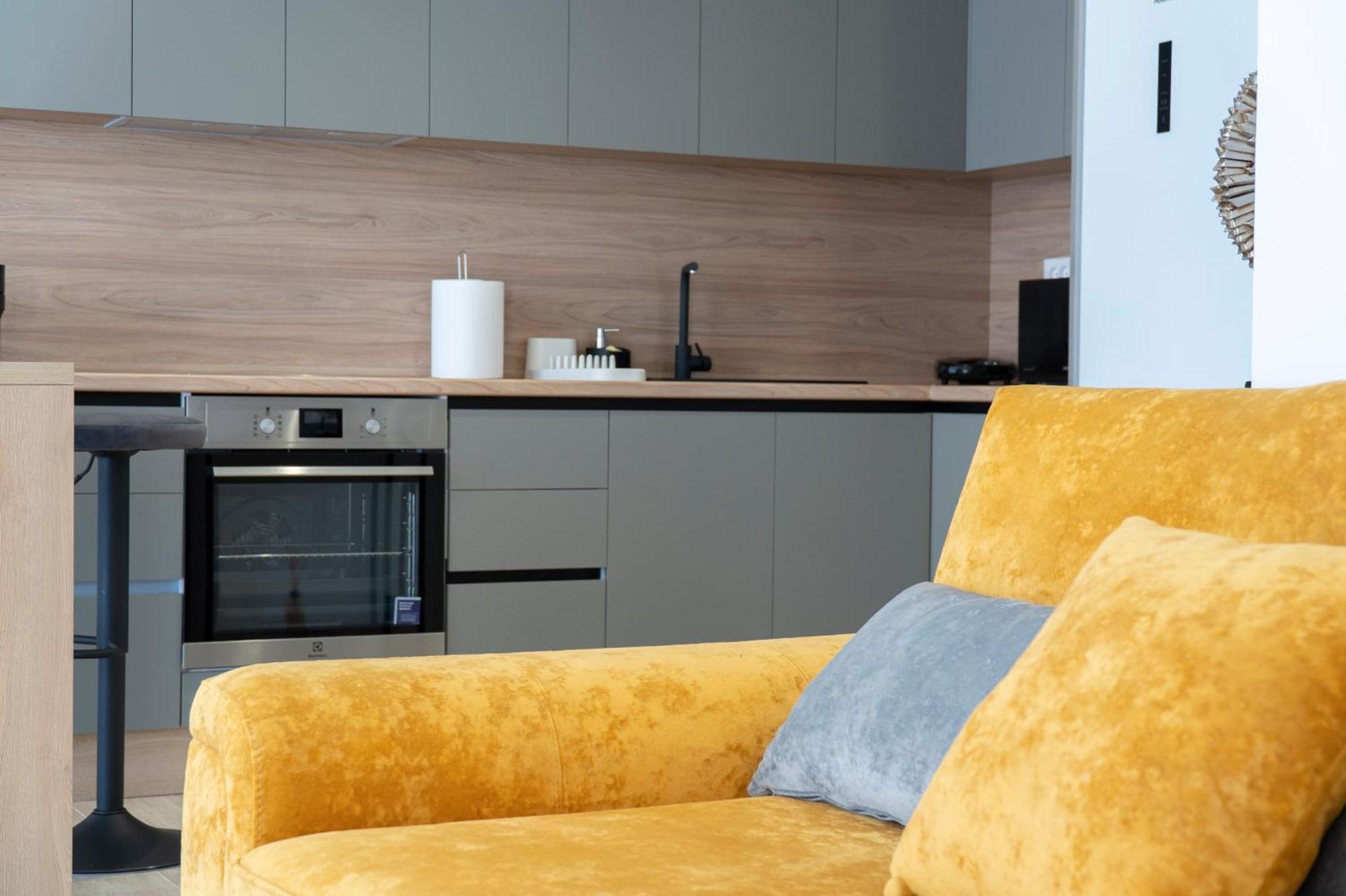 Mateo Apartments ساراندا المظهر الخارجي الصورة